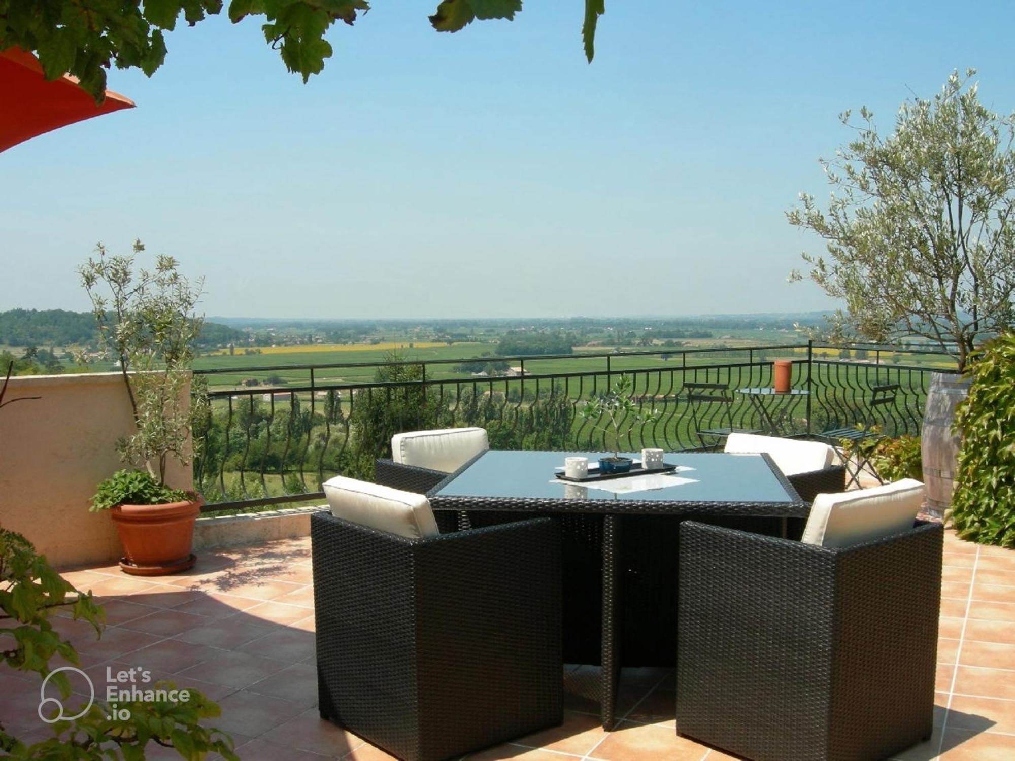 Les Gues Rivieres Bed & Breakfast Pujols  ภายนอก รูปภาพ