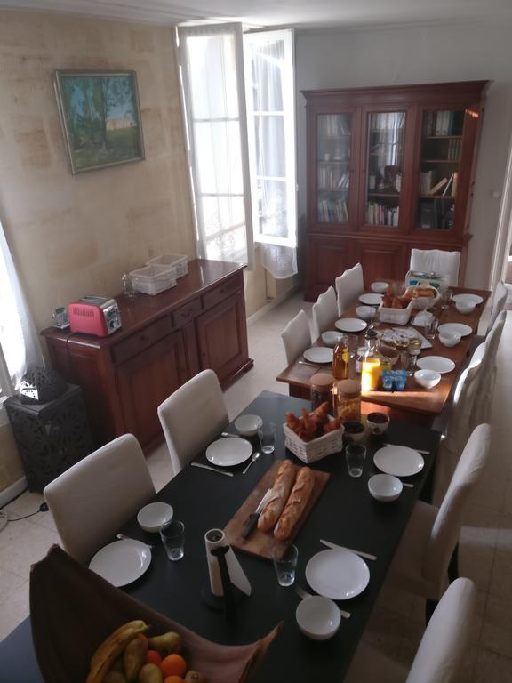 Les Gues Rivieres Bed & Breakfast Pujols  ภายนอก รูปภาพ